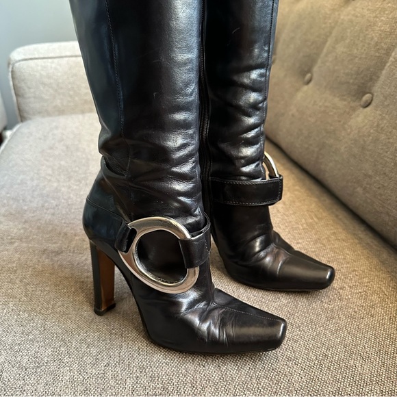 Vintage Manolo Blahnik boots with silver accents - Picture 3 of 8